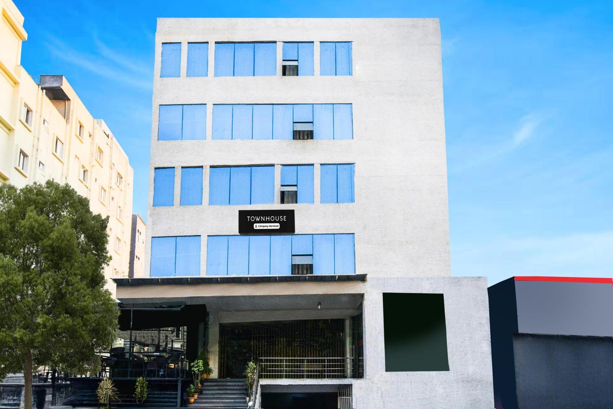 היידראבד Super Townhouse Madhapur 100 Feet Road Formerly Jkc Grand מראה חיצוני תמונה